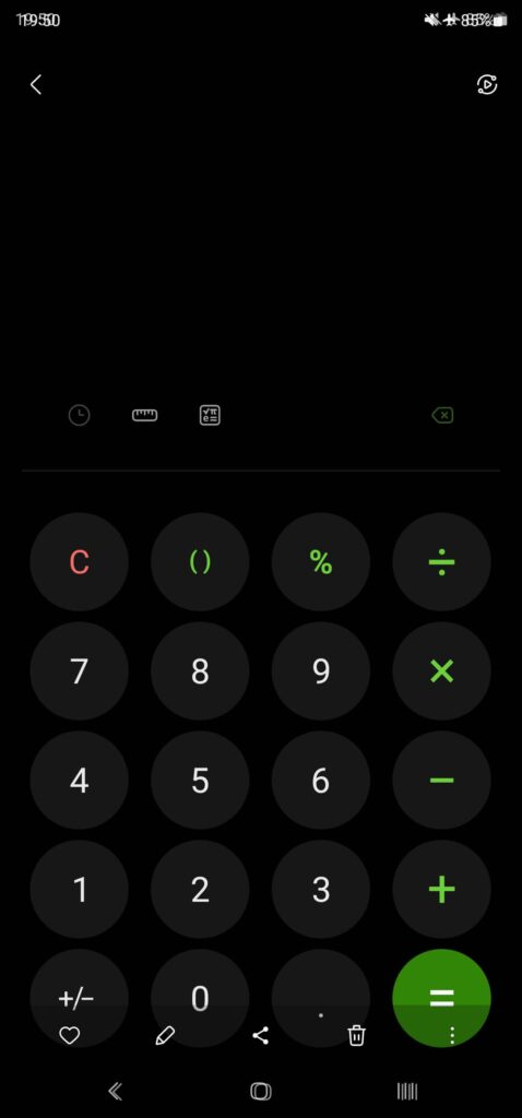 Samsung's One UI 6.1 firmware update adds screen burn-in protection back to the status bar 2 Screenshot from Note20 Ultra running One UI 5 with pixel shifting on status bar